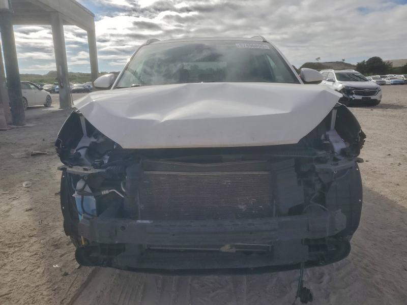 Фото 5 - HYUNDAI TUCSON