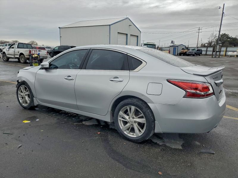 Фото 2 - NISSAN ALTIMA