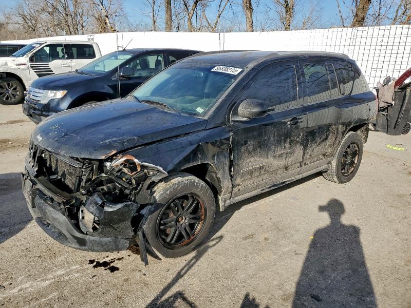 Фото 1 - JEEP COMPASS