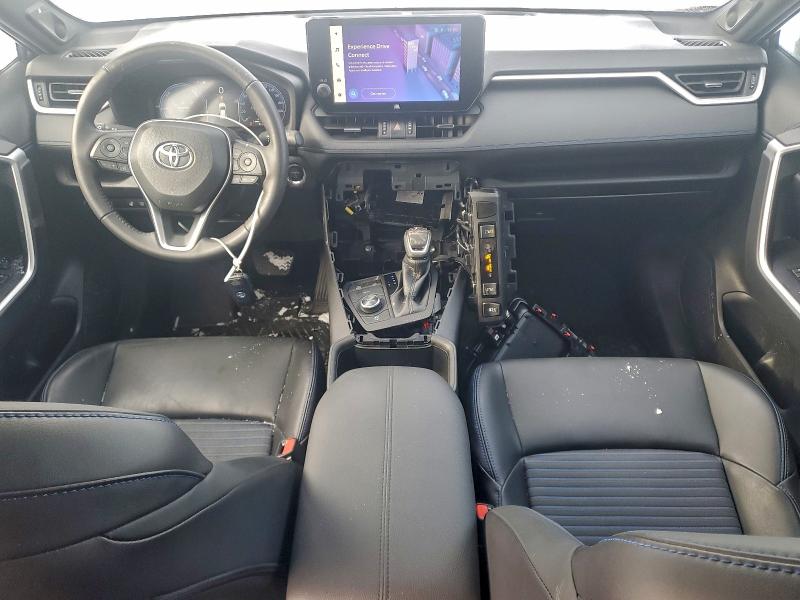 Фото 8 - TOYOTA RAV4