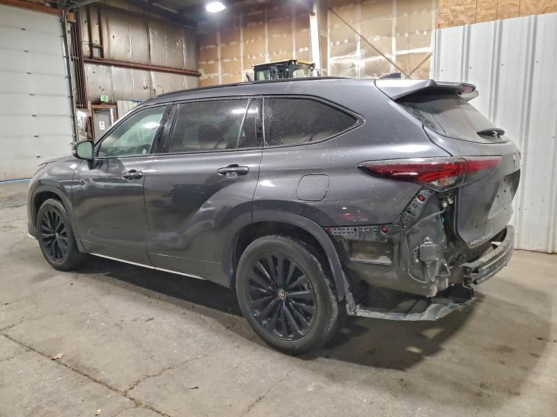 Фото 2 - TOYOTA HIGHLANDER