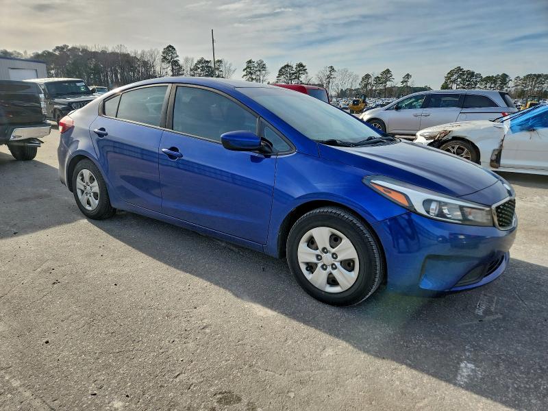 Фото 4 - KIA FORTE