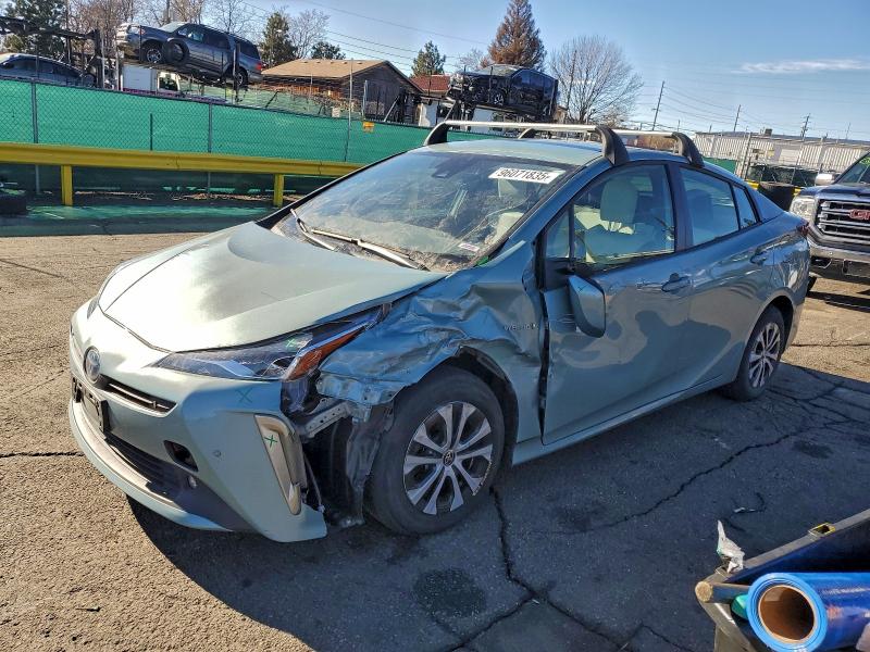 Фото 1 - TOYOTA PRIUS