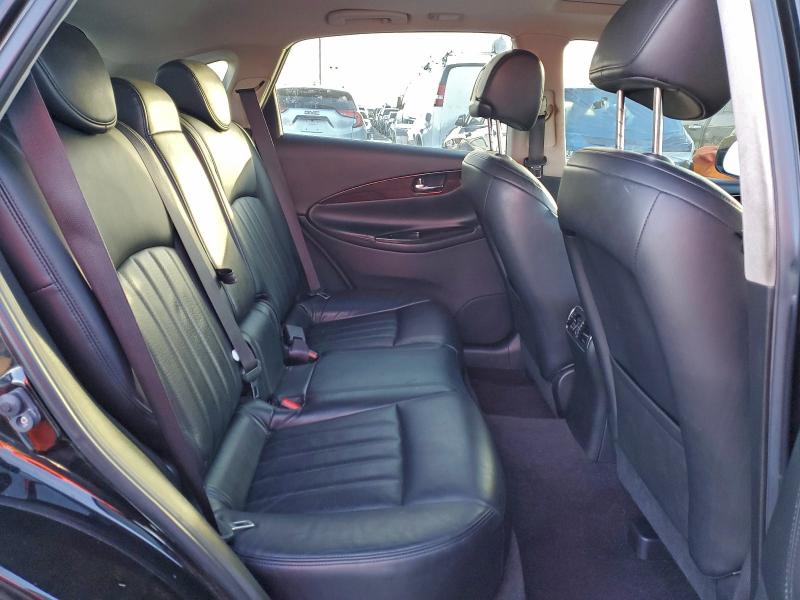 Фото 10 - INFINITI QX50