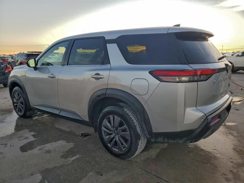 Фото 2 - NISSAN PATHFINDER