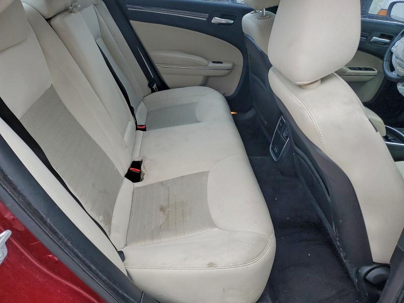 Фото 10 - CHRYSLER 300