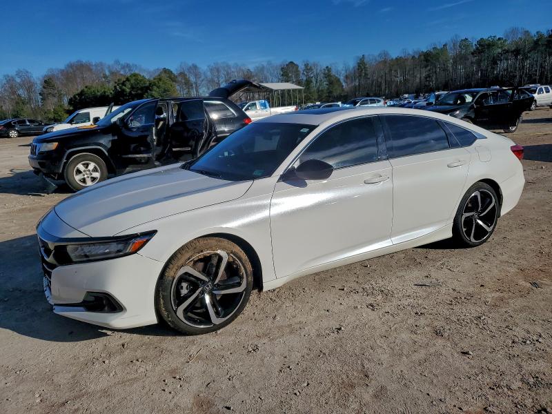 Фото 1 - HONDA ACCORD