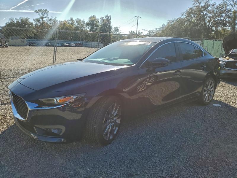 Фото 1 - MAZDA 3