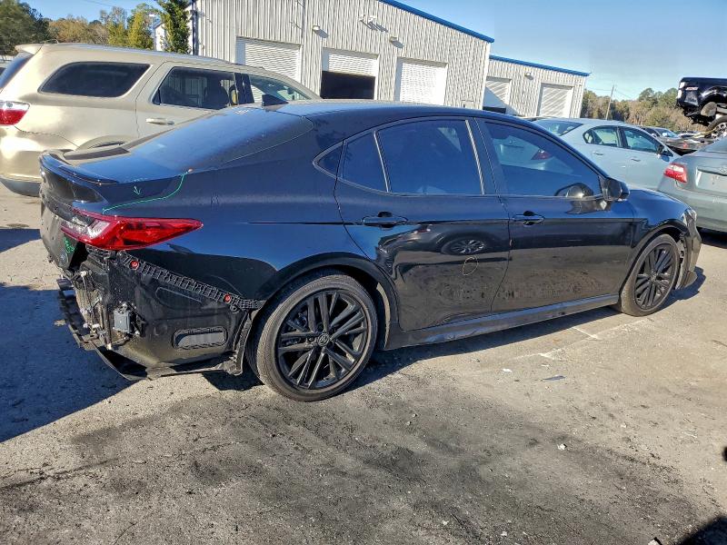 Фото 3 - TOYOTA CAMRY