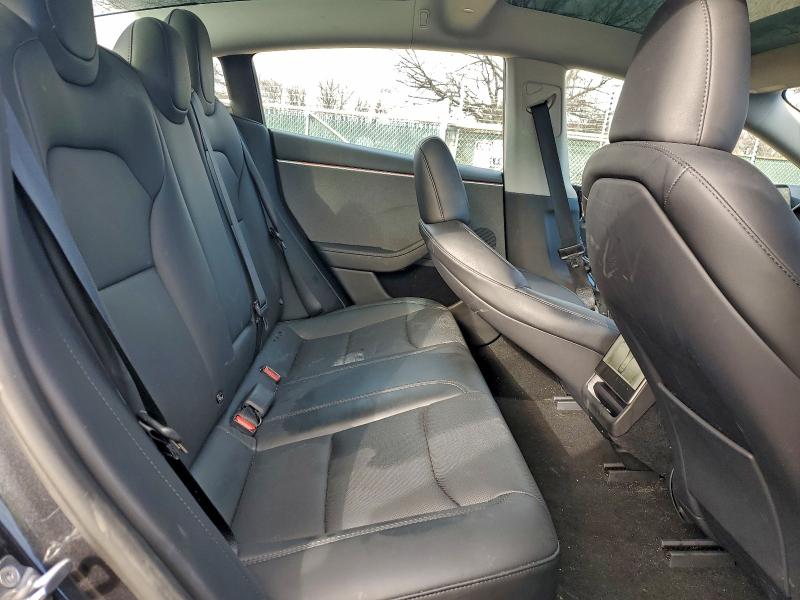 Фото 10 - TESLA MODEL 3