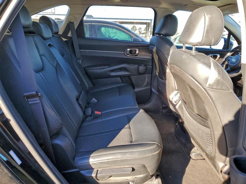 Фото 11 - KIA SORENTO