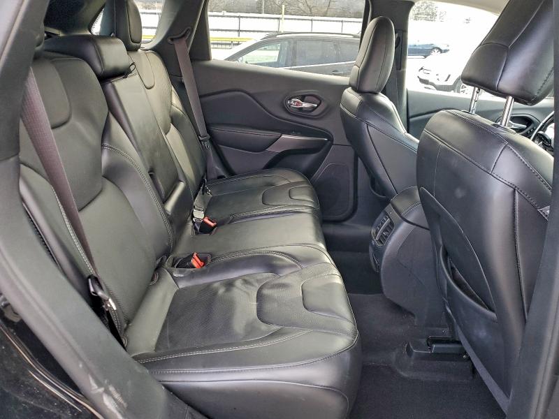 Фото 11 - JEEP GRAND CHER