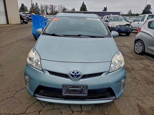 Фото 5 - TOYOTA PRIUS