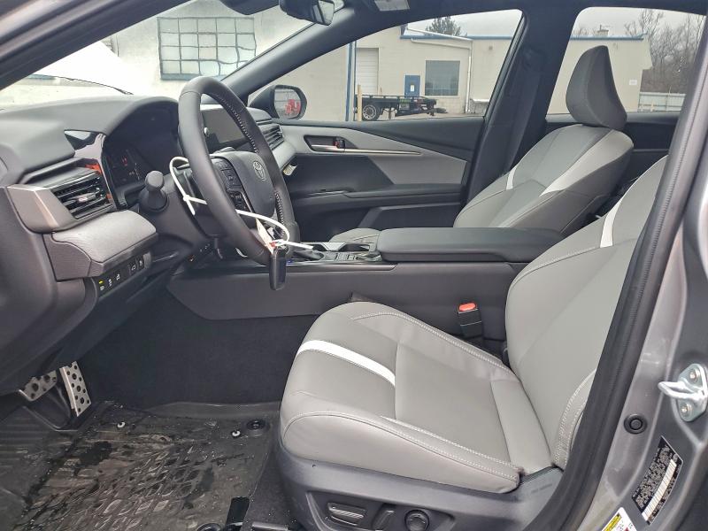 Фото 7 - TOYOTA CAMRY