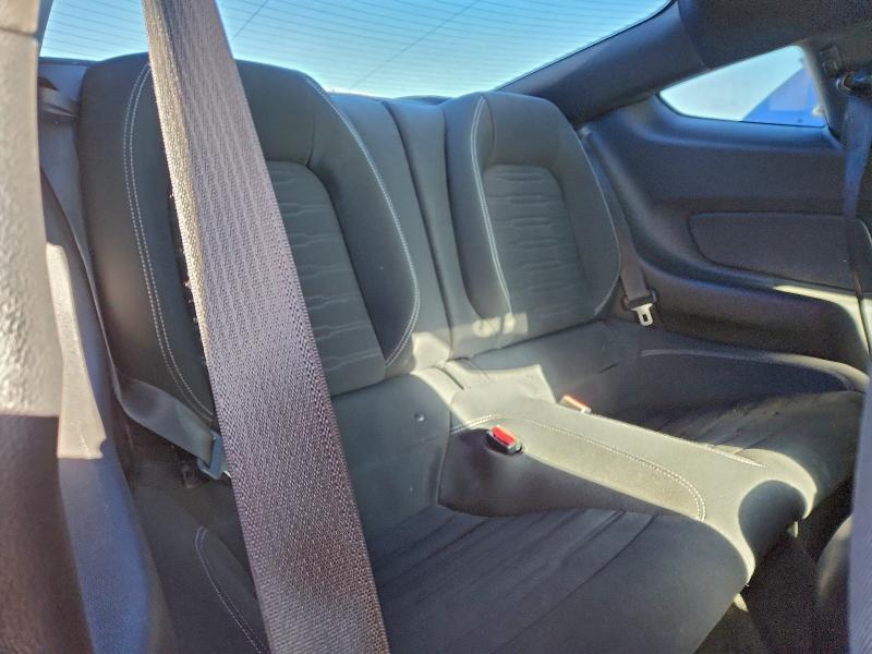 Фото 10 - FORD MUSTANG