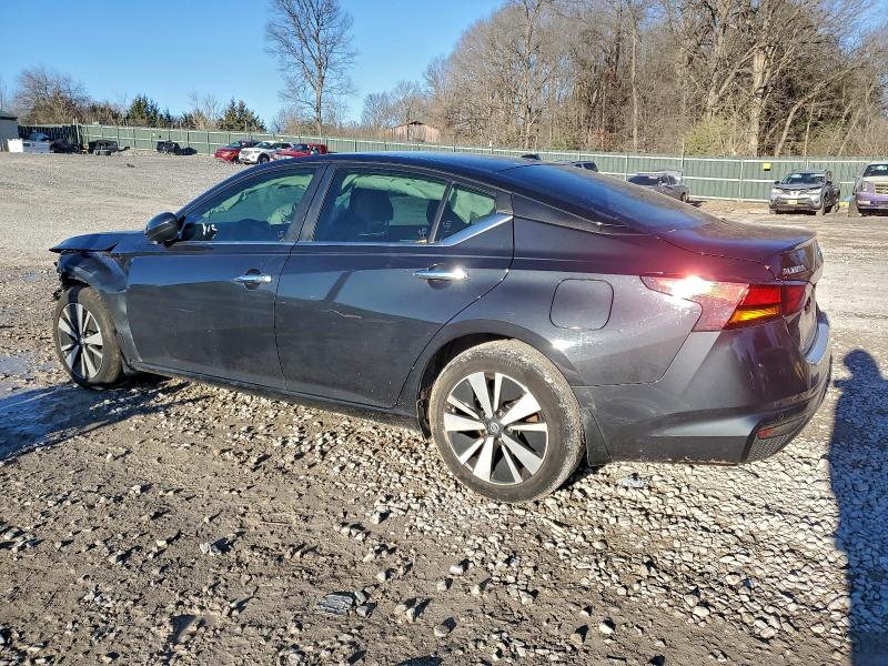 Фото 2 - NISSAN ALTIMA