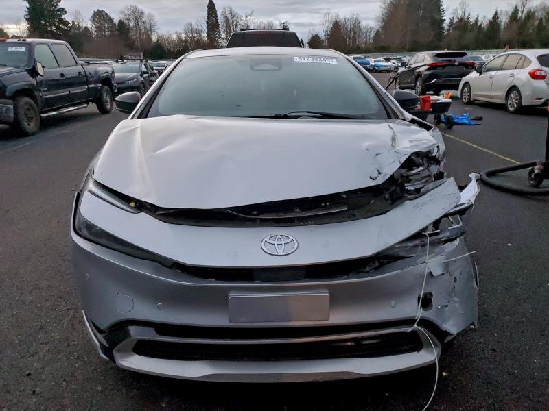 Фото 5 - TOYOTA PRIUS