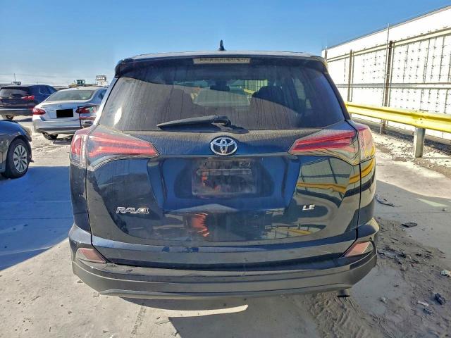 Фото 6 - TOYOTA RAV4