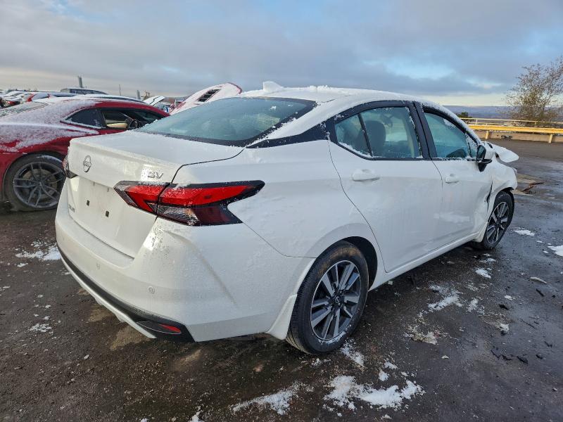 Фото 3 - NISSAN VERSA