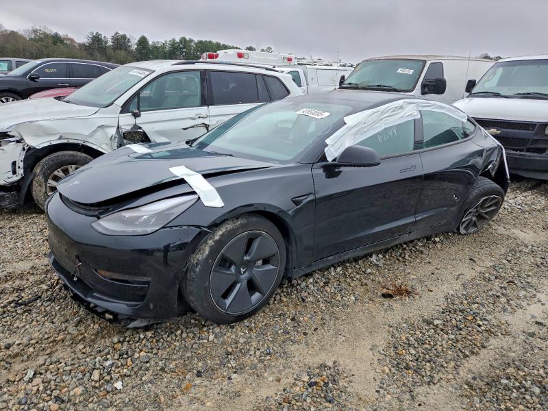 Фото 1 - TESLA MODEL 3