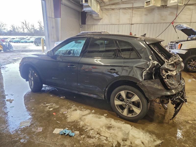 Фото 2 - AUDI Q5