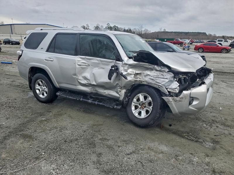 Фото 4 - TOYOTA 4RUNNER