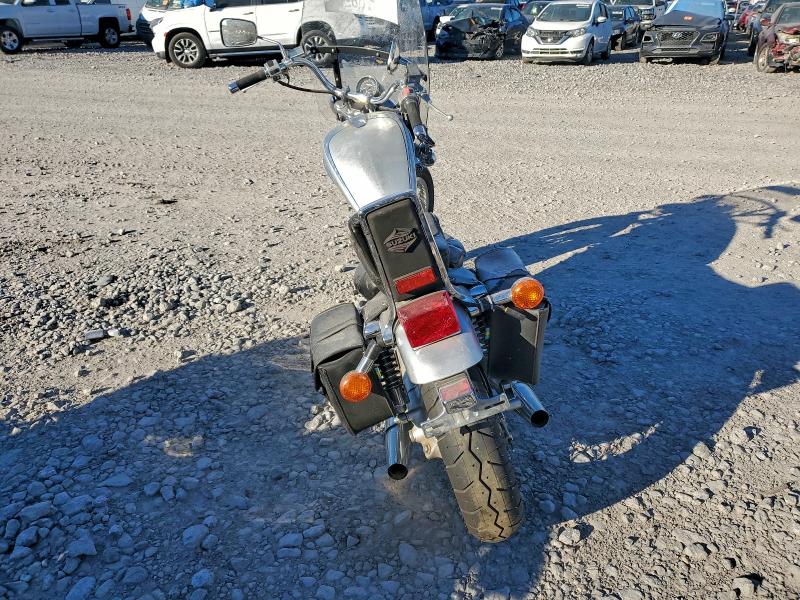 SUZUKI CYCLE VS 2003