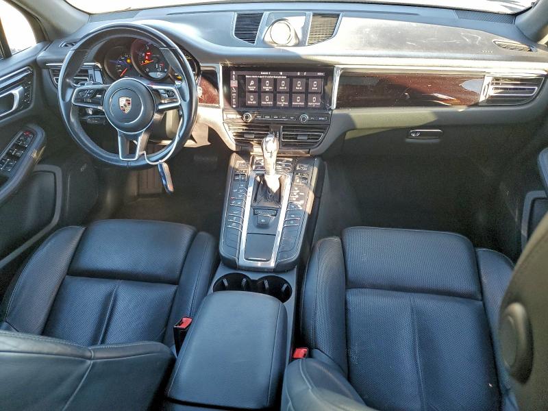 Фото 8 - PORSCHE MACAN