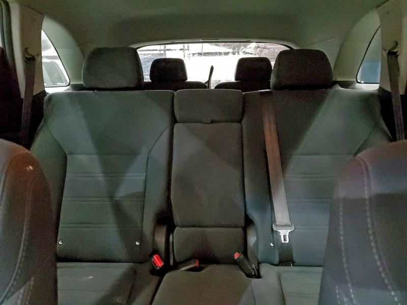 Фото 10 - KIA SORENTO