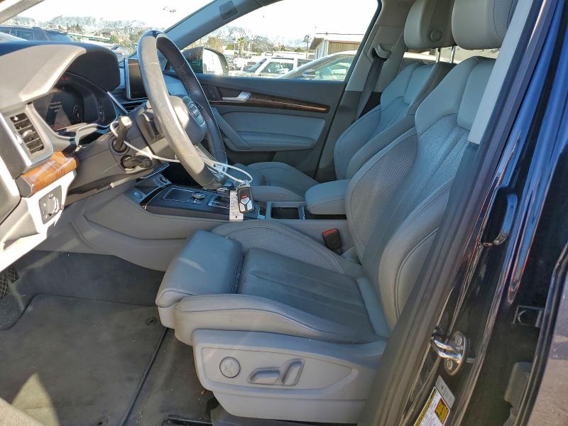 Фото 7 - AUDI Q5