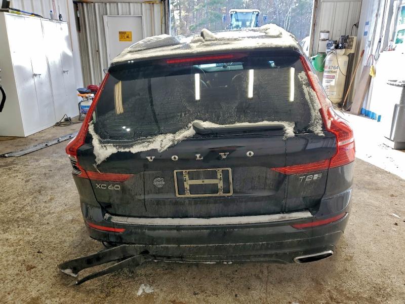 Фото 6 - VOLVO XC60