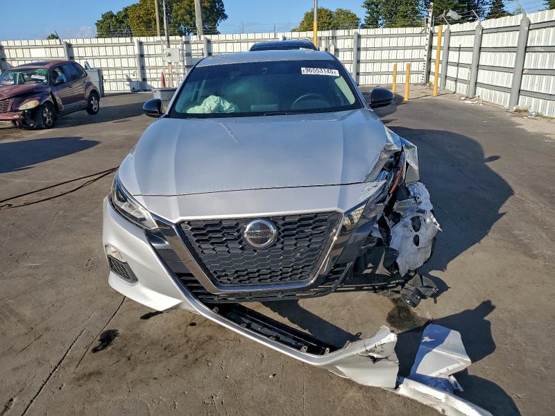 Фото 5 - NISSAN ALTIMA