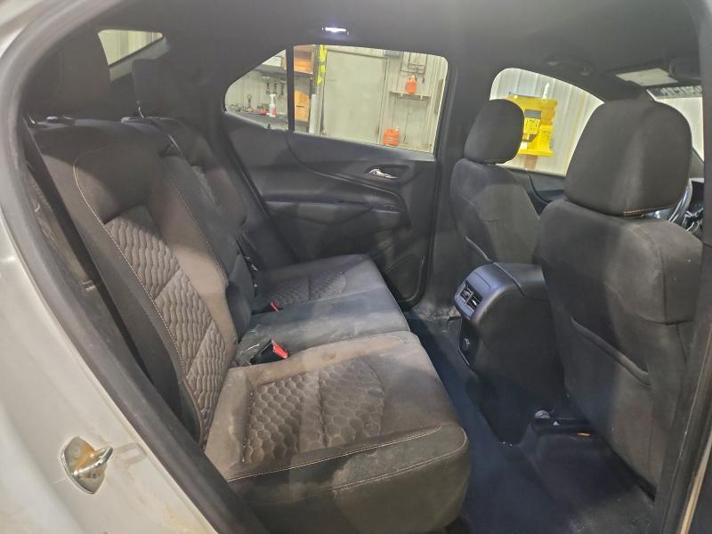 Фото 10 - CHEVROLET EQUINOX