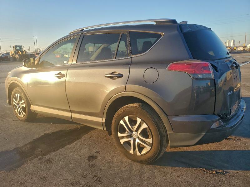 Фото 2 - TOYOTA RAV4