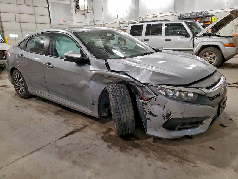 Фото 4 - HONDA CIVIC