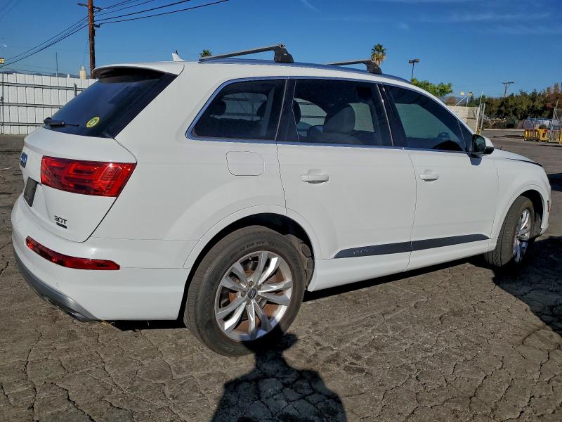 Фото 3 - AUDI Q7