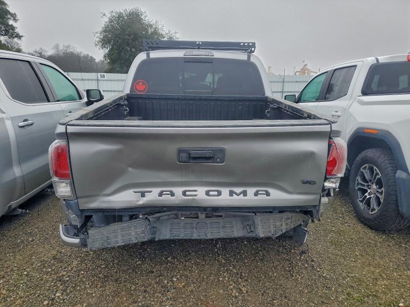 Фото 6 - TOYOTA TACOMA