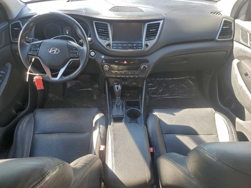 Фото 8 - HYUNDAI TUCSON