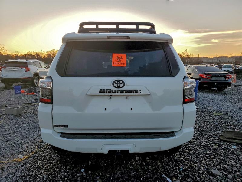 Фото 6 - TOYOTA 4RUNNER