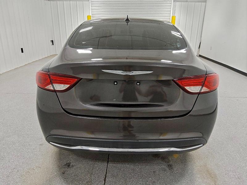 Фото 6 - CHRYSLER 200