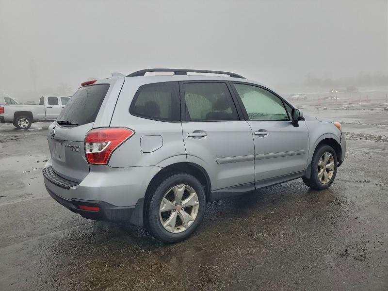 Фото 3 - SUBARU FORESTER