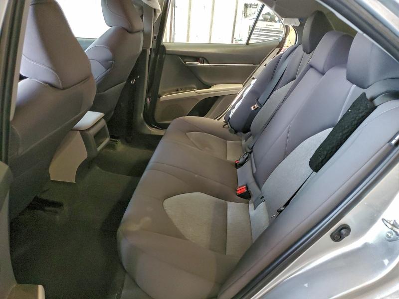 Фото 10 - TOYOTA CAMRY