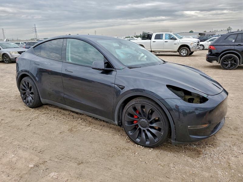 Фото 4 - TESLA MODEL Y