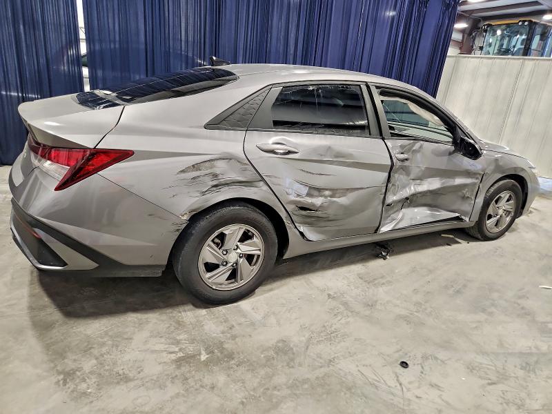 Фото 3 - HYUNDAI ELANTRA