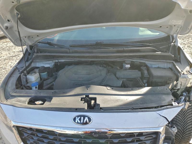 Фото 12 - KIA SEDONA