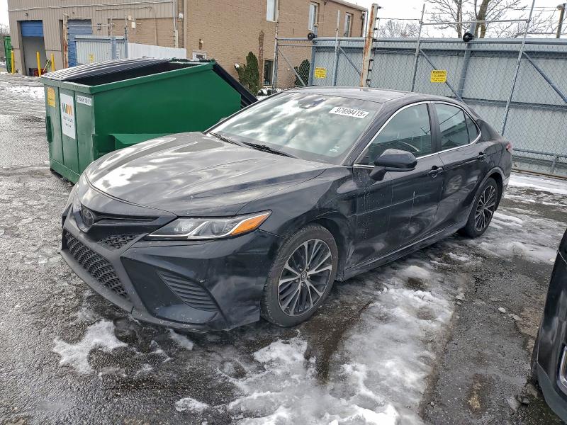 Фото 1 - TOYOTA CAMRY