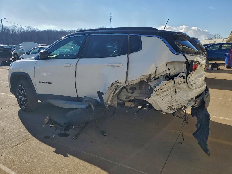 Фото 2 - JEEP COMPASS