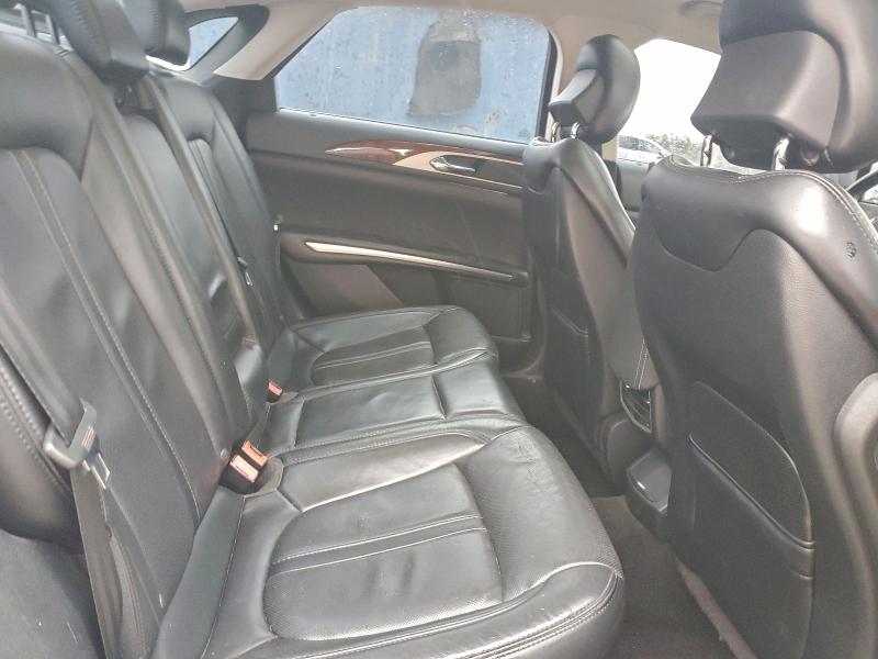 Фото 10 - LINCOLN MKZ