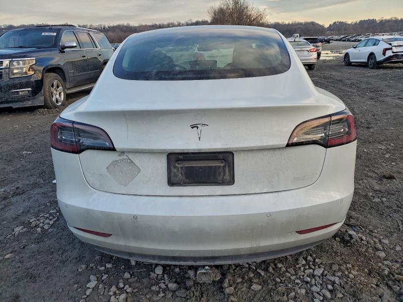 Фото 6 - TESLA MODEL 3