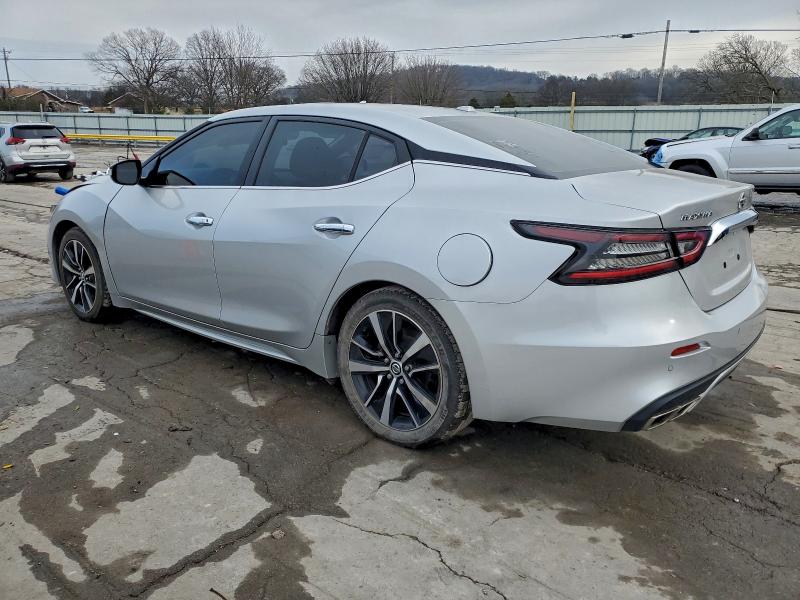 Фото 2 - NISSAN MAXIMA